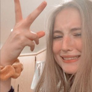 Meet your Posher, Abby